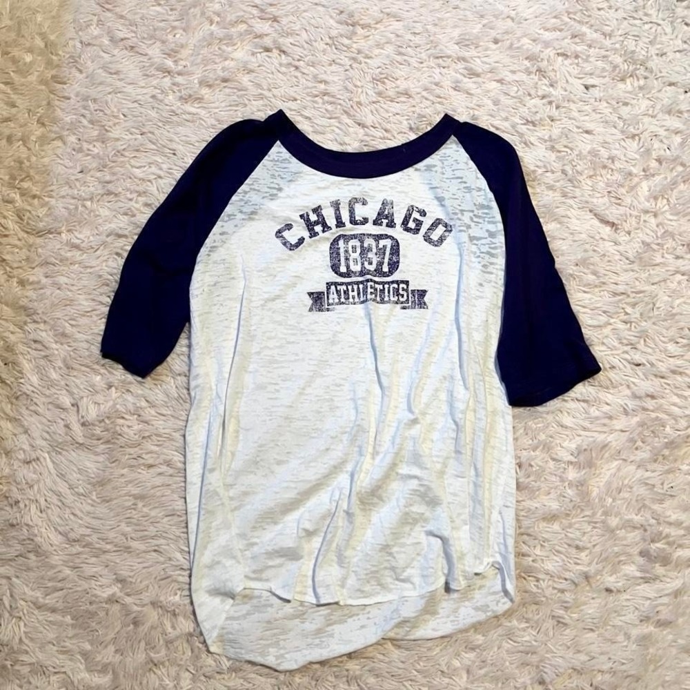 Chicago Athletics Retro Sheer Burnout Distressed Baseball Raglan Tee Womens‎ L